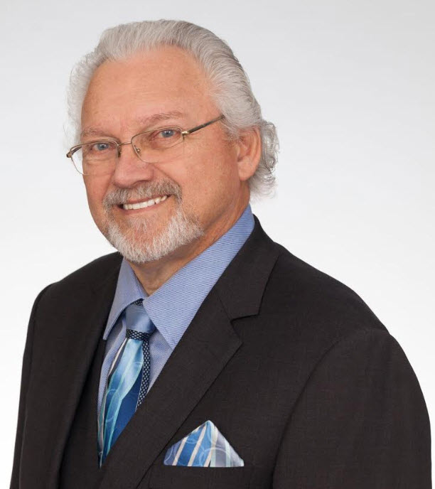 Dr Robert Adamik